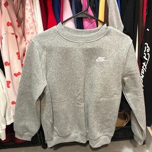 Never worn Nike crewneck kids size L
